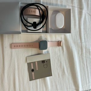 Fitbit Versa 2 Like New